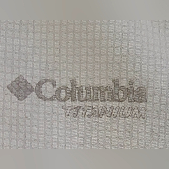 COLUMBIA TITANIUM OMNI-SHADE SHORT SLEEVES CASUAL SHIRT LARGE FOR MEN - Picture 2 of 15